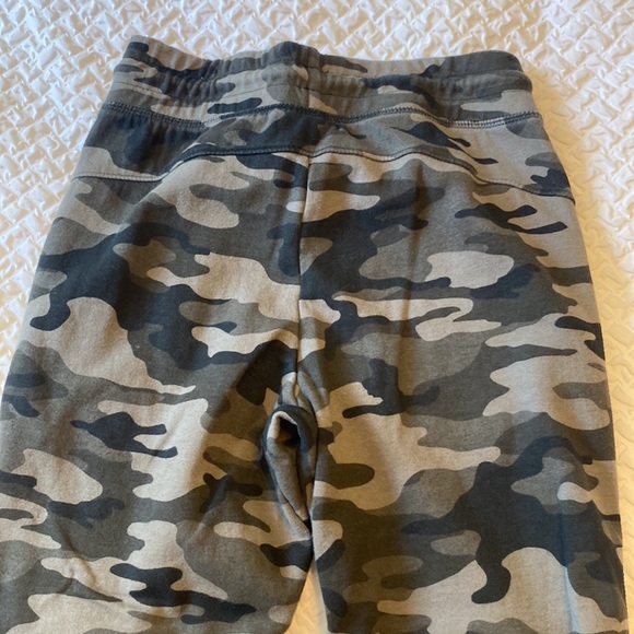 Gap Kids Joggers Camo Size M (8) - Picture 4 of 4